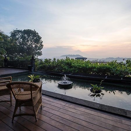 Plataran Borobudur Magelang Esterno foto